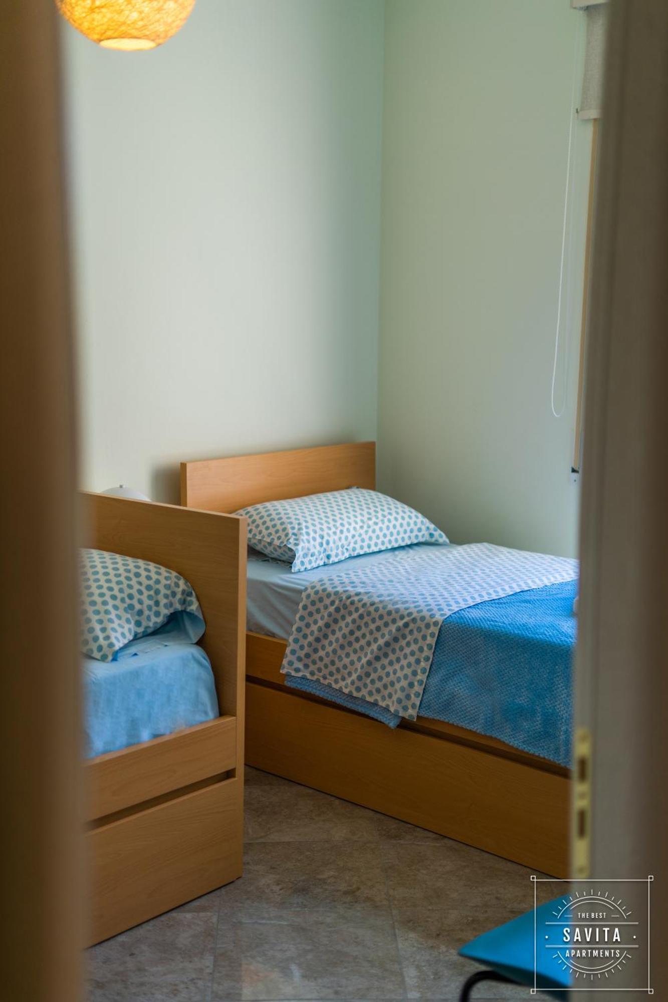 Gjiri I Lalzit - Savita - Kompleksi Turistik Lura 3 *